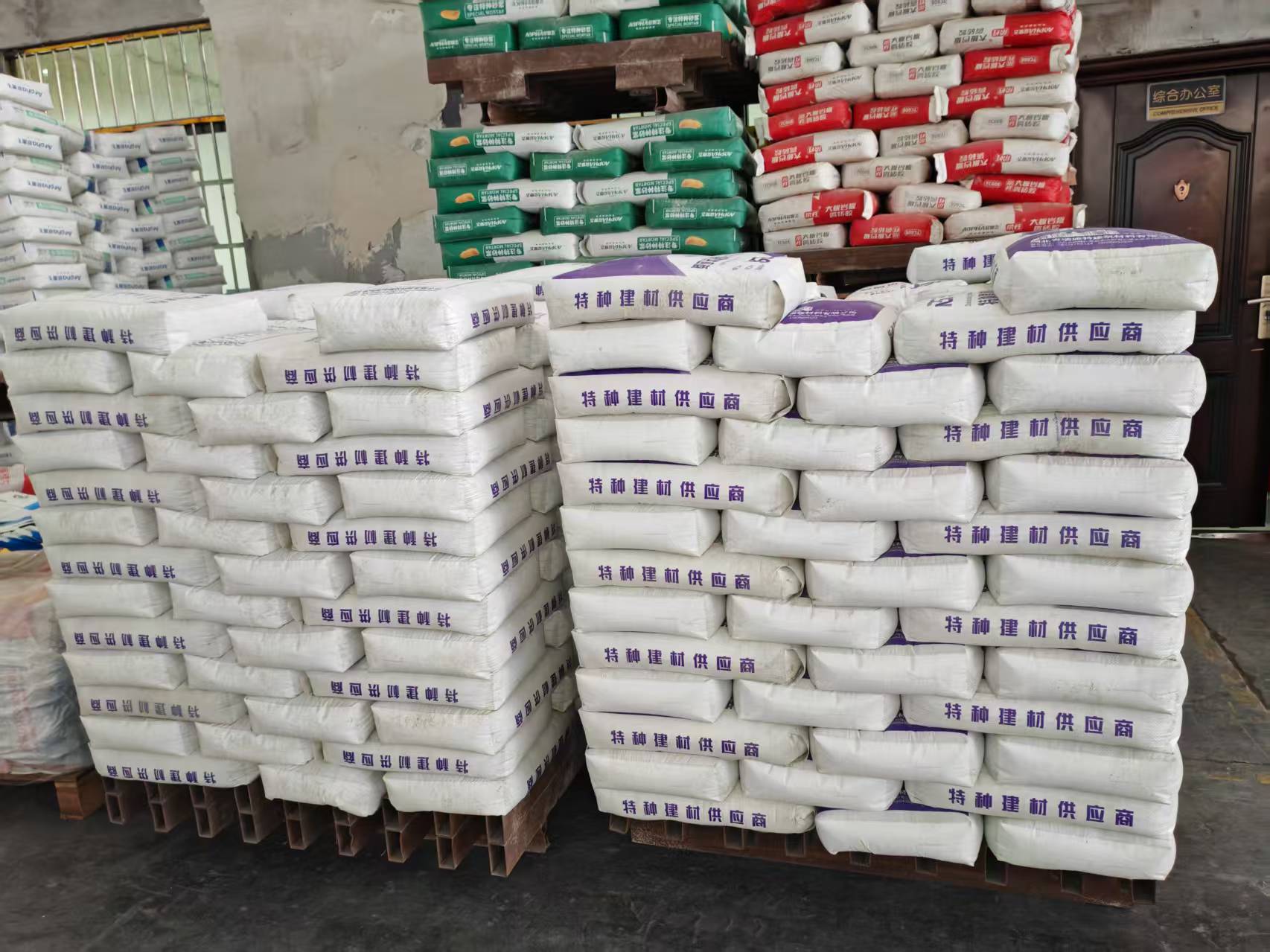 英山拱顶带模注浆料